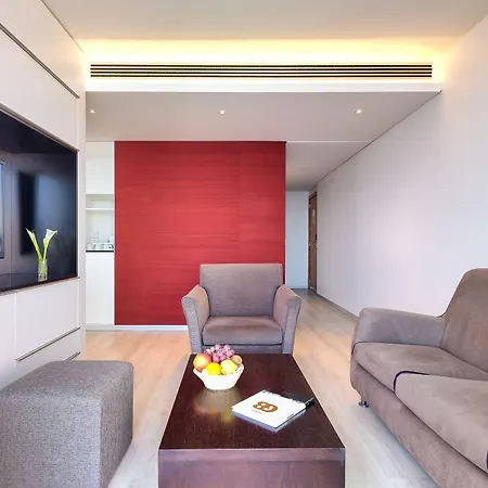 The Views Monumental Hotel