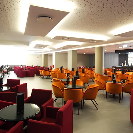 The Views Monumental 4*