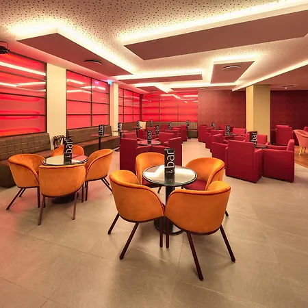 The Views Monumental 4* 丰沙尔