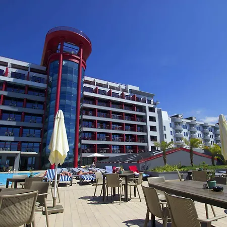 Otel The Views Monumental 4*