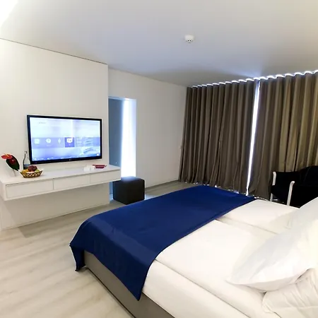 The Views Monumental Hotel