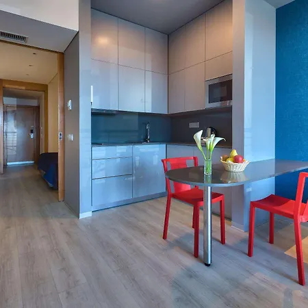 Отель The Views Monumental