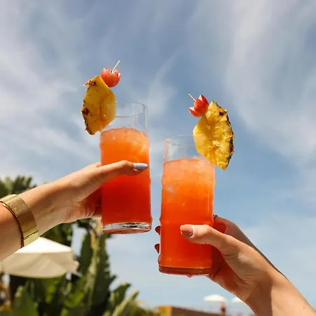 The Views Monumental