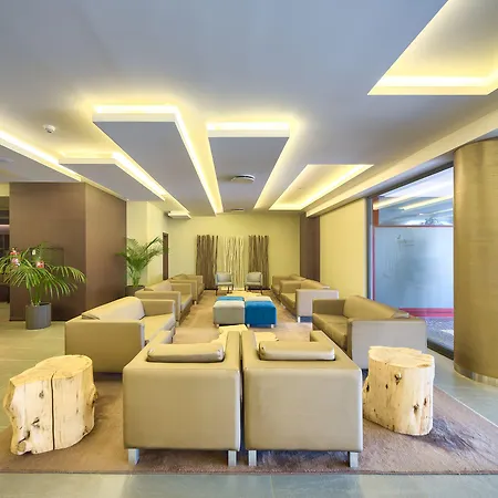 The Views Monumental Hotel