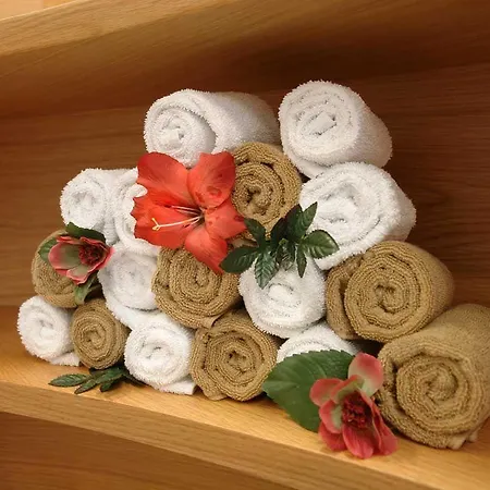 The Views Monumental 4*