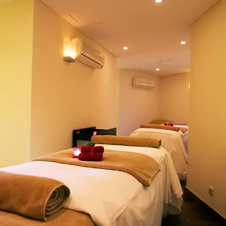 The Views Monumental Hotel 4*