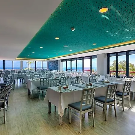 Hotel The Views Monumental Funchal (Madeira)