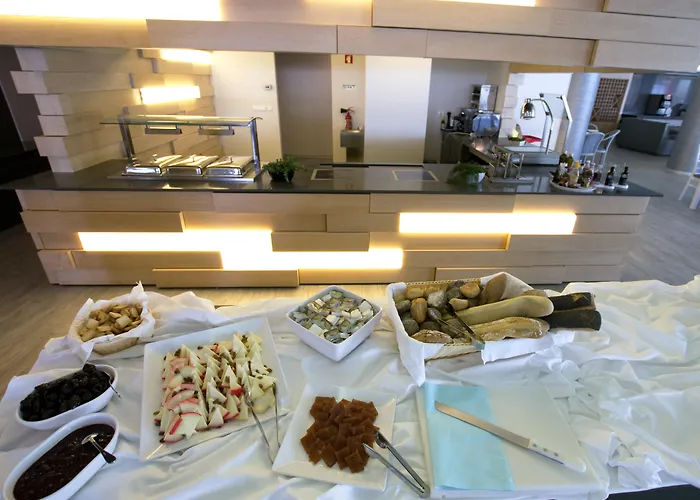 The Views Monumental 호텔