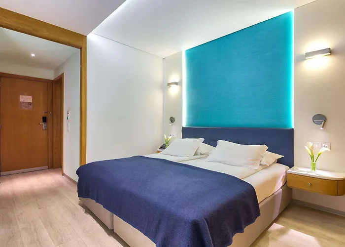 The Views Monumental Hotel 4*