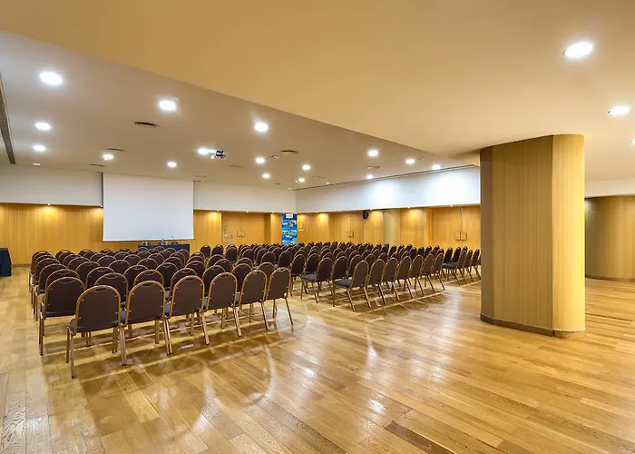 The Views Monumental Hotel 4*