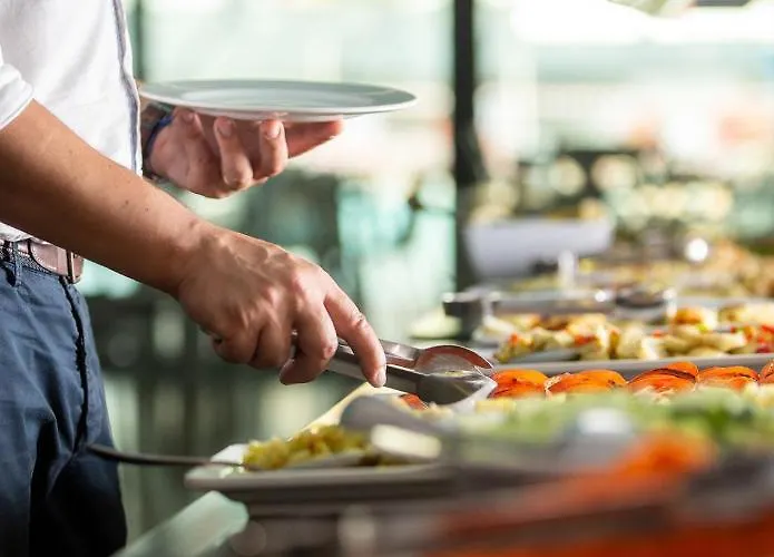 The Views Monumental Hotel 4*