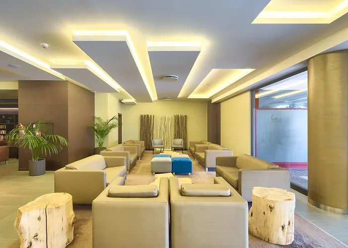 The Views Monumental 호텔