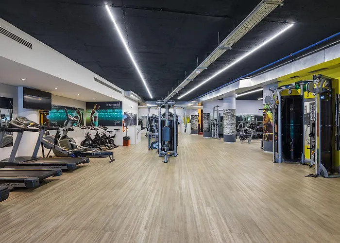 Szálloda The Views Monumental 4*