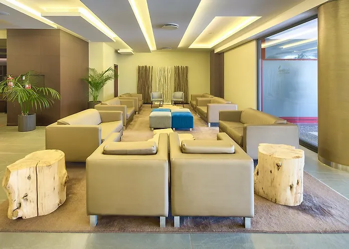 호텔 The Views Monumental