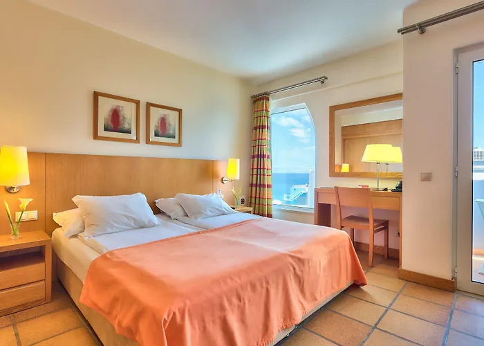 Hotel The Views Monumental 4*